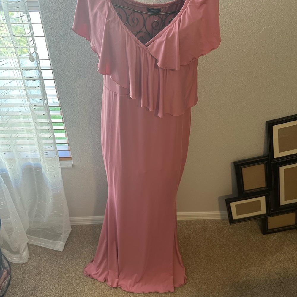 Off-Shoulder Pink Ruffle Bodycon Dress - Picture 6 of 9
